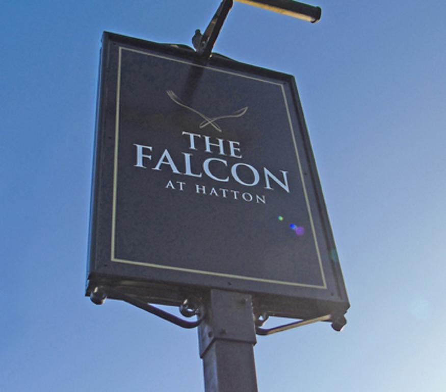 The Falcon At 哈顿 外观 照片